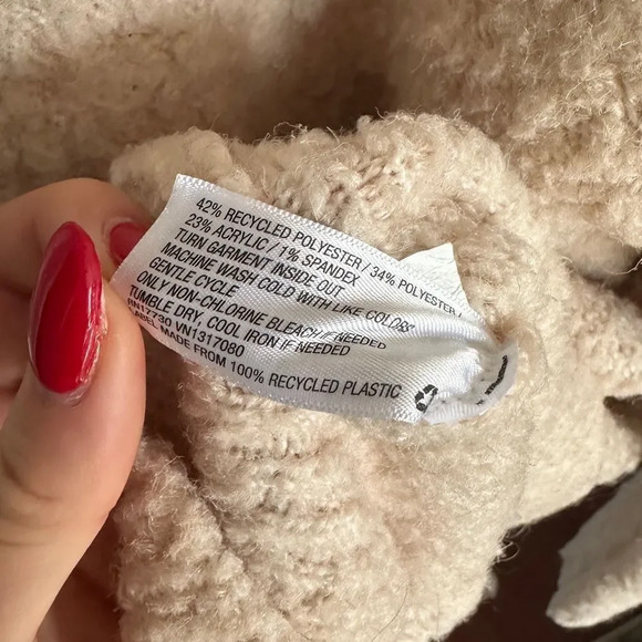 Universal Thread Oversized Chunky Boucle Teddy Mock Neck Sweater - Picture 8 of 8